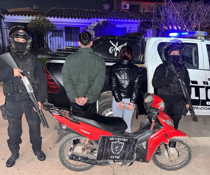 Operativo policial en Barranqueras culmina con el secuestro de una réplica de ametralladora