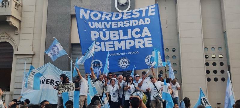 Trabajadores de la UNNE se suman al paro universitario y confirman nueva marcha federal contra el veto presidencial a la Ley de Financiamiento