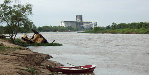 La costa chaqueña no posee balnearios habilitados, previno Prefectura
