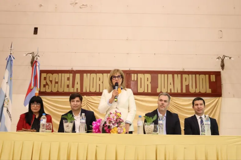 Plan piloto de digitalización para la toma de asistencia en las escuelas de Corrientes