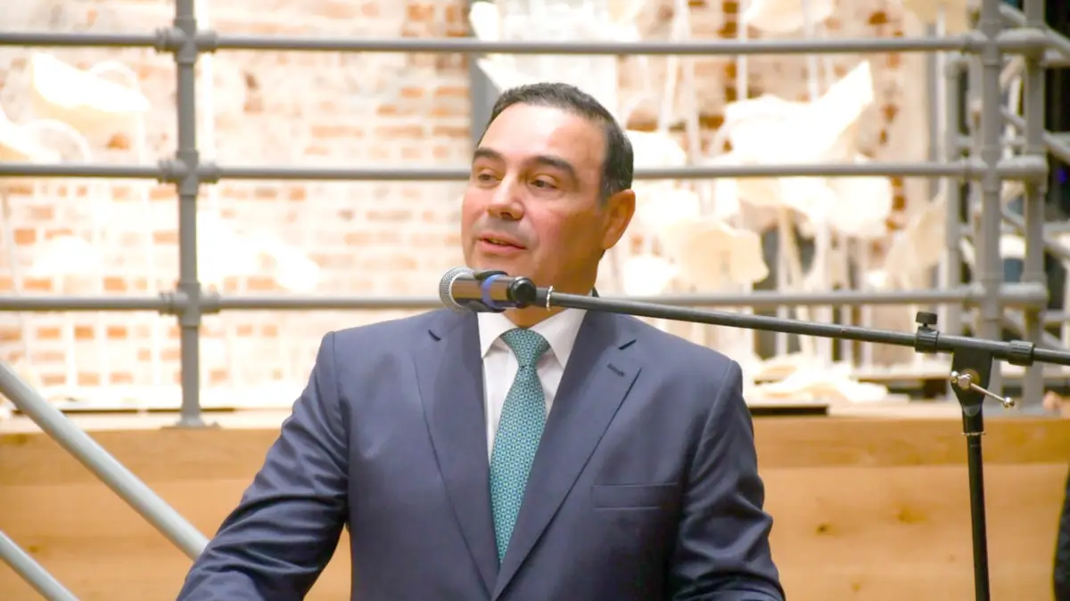 En busca de inversiones: El gobernador Valdés viaja a la India