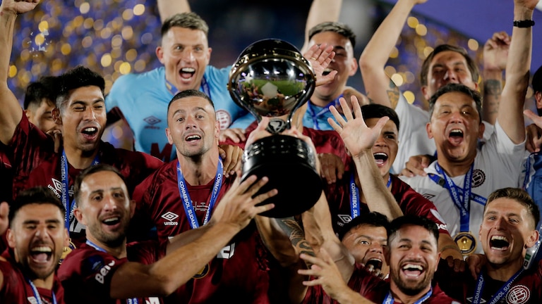 Lanús se impuso en los penales ante Atlético Mineiro y se consagró campeón de la Copa Sudamericana