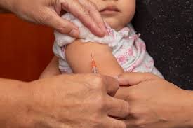 Mayor protección contra el sarampión: Adelantan la segunda dosis de la vacuna Triple Viral